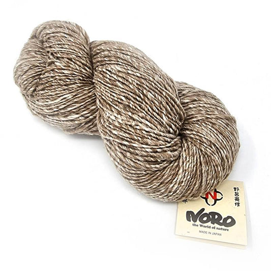 Haunui Silk (65% Haunui wool 35% silk)